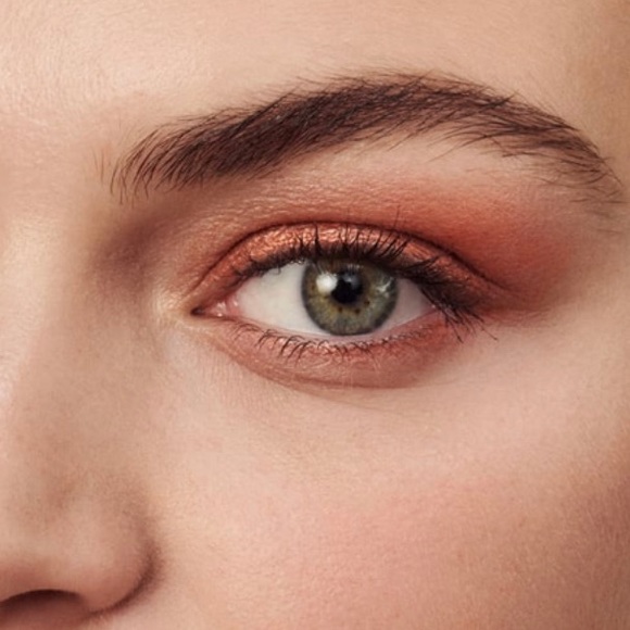 ZARA Metallic pigment Eye Shadow in a beautiful peach shimmer shade❣️ - Picture 6 of 10